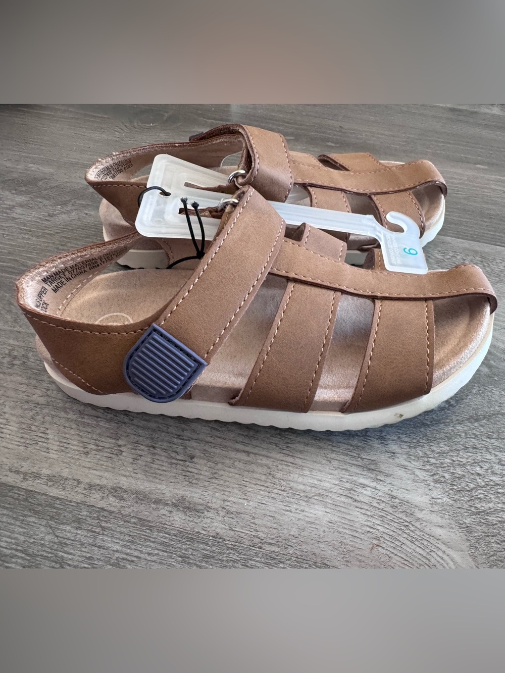 NWT Cat & Jack Brown Strappy Kids Boys Sandals 9
